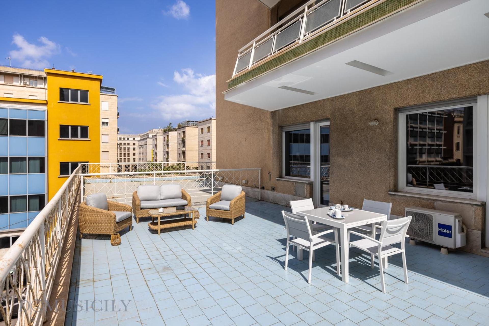 Ungheria Terrace By Domusicily Palermo